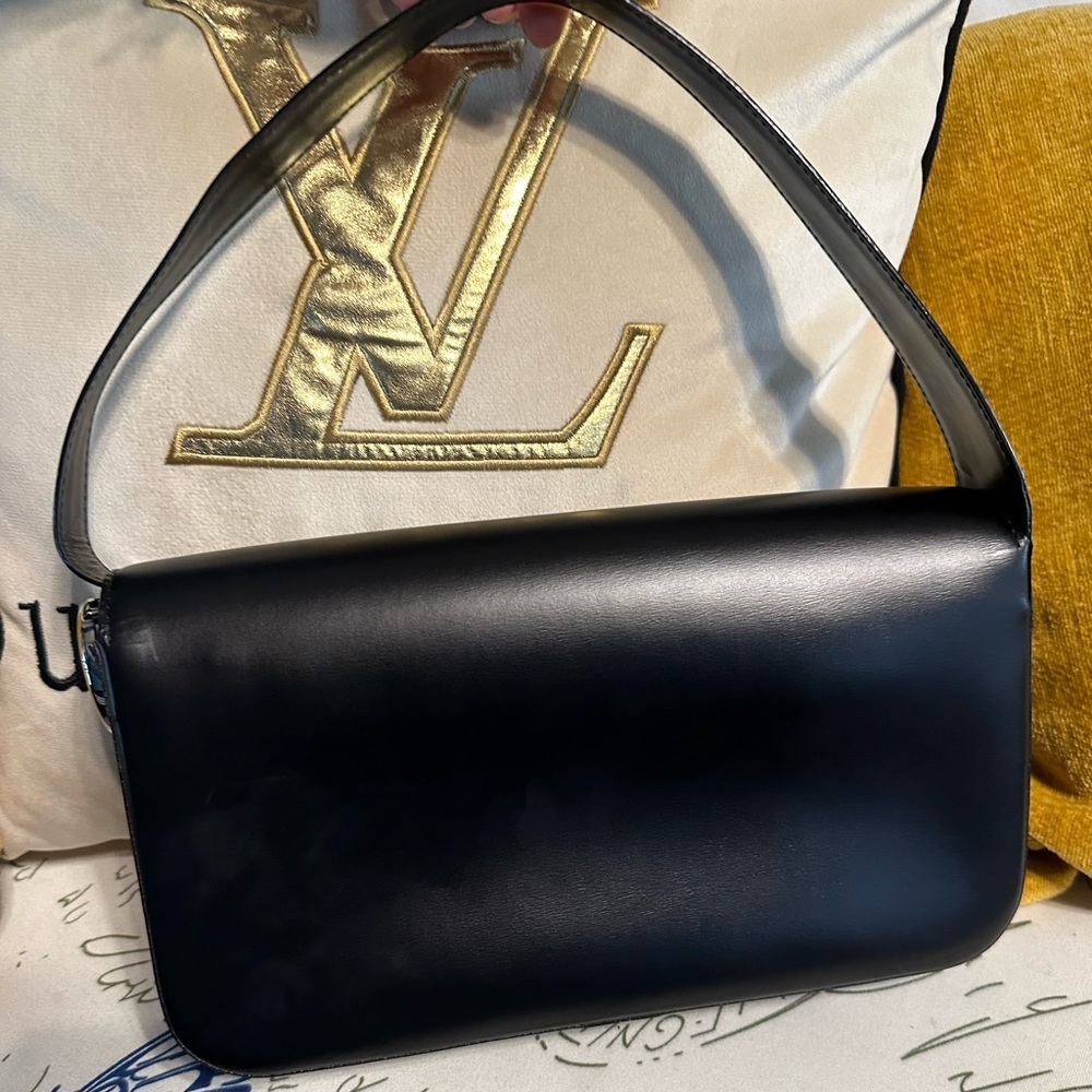 Cartier Black panthere flap shoulder bag